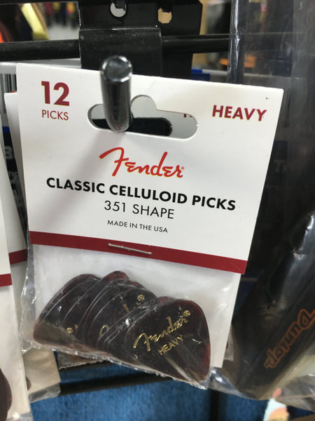 Fender Classic Celluloid 351 12 Pick Pack Heavy White